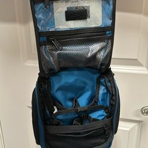 LL Bean Small Hanging Toiletry Kit. New.